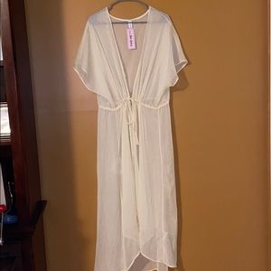 Find Me Plus Swim Coverup/Robe